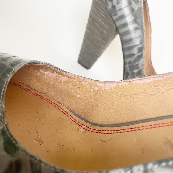 Miss Sixty Pumps Gray Leather Alligator print pumps 38.5/8 - Picture 11 of 11